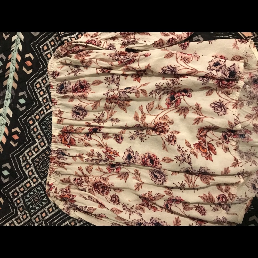 Off The Shoulder Top. - image 4